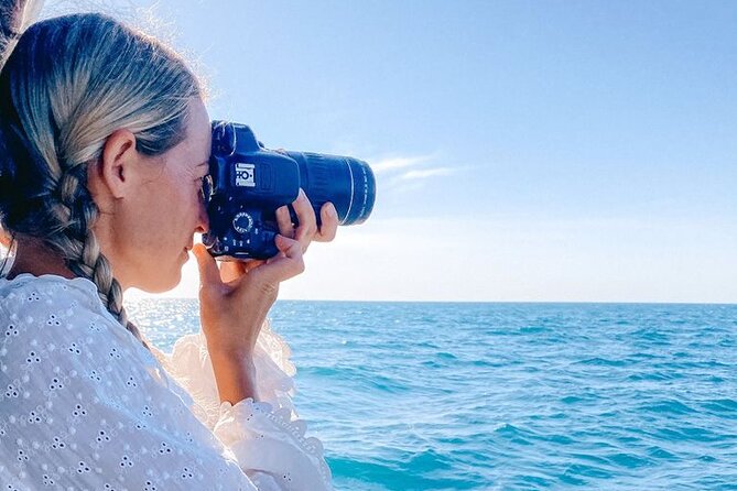 AOC Whale Watching from Broome - Learning what the whales are doing