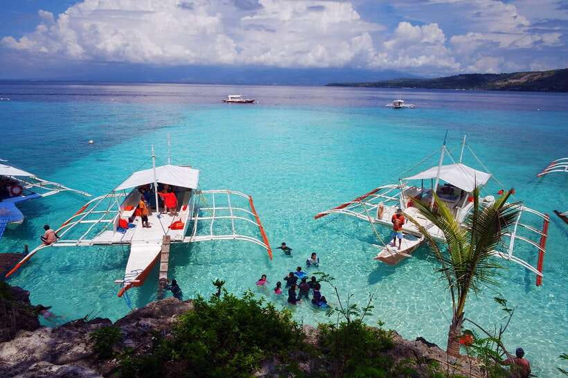 Cebu: Private Sumilon Island & Optional Whale Shark Swim - The long road from Cebu to Oslob