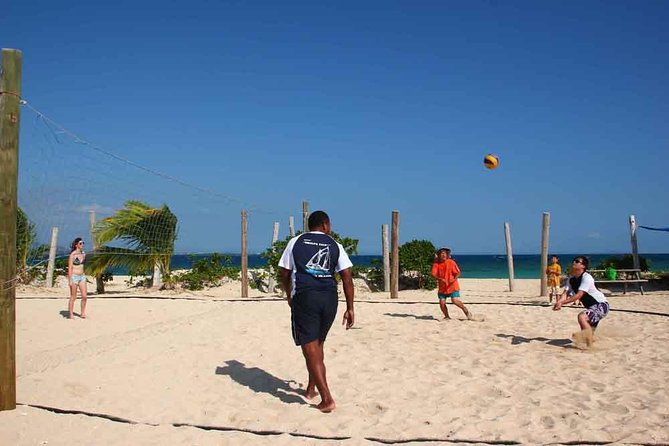Fijian Islands and Snorkel Full-Day Whales Tale Cruise including Beach BBQ Lunch - The Boat’s Charm and Its Limits