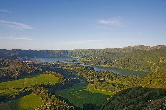 Full Day Sete Cidades with Whale Watching at Mosteiros - Miradouro da Cumeeira above the two lakes