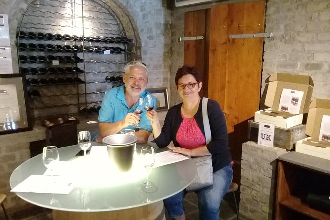 Hermanus Whale Coast Wine Tour (Cape To Grape Wine Tours) - Spookfontein brings another tasting
