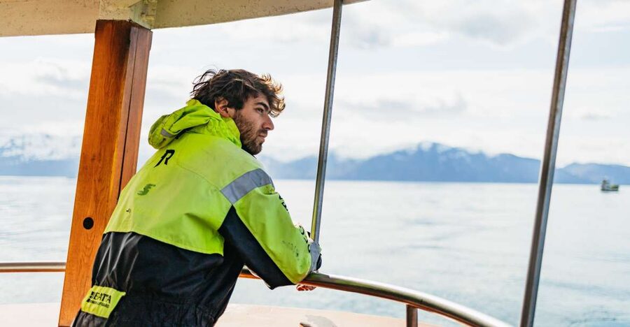 Húsavík: Whale Watching Tour with Guide - Why Húsavík is a strong place for whale watching