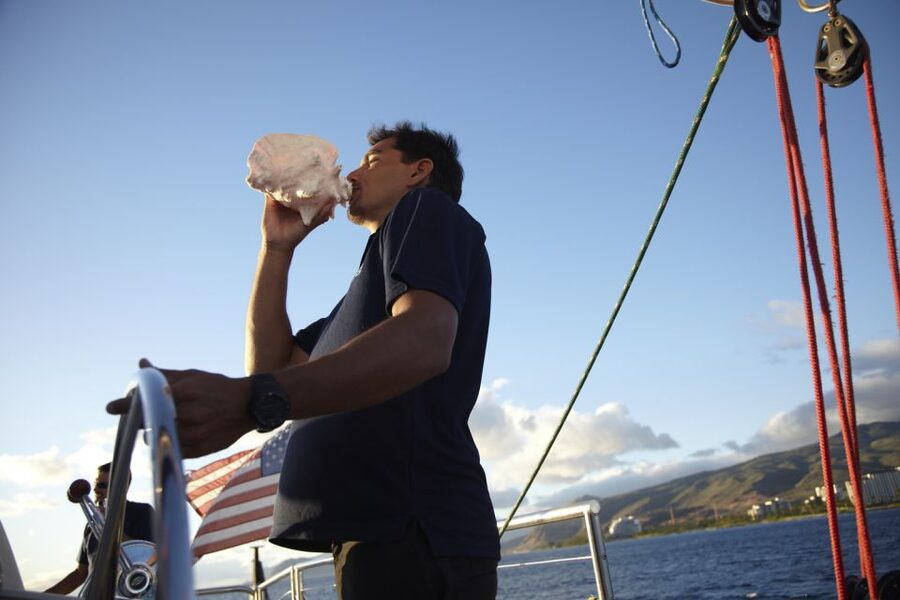 Kona Deluxe Catamaran Whale Watching Cruise - Why this Kona whale cruise is worth considering