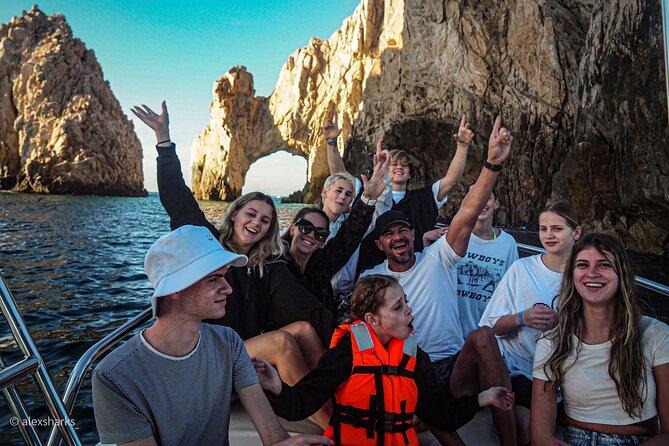 Open Ocean Safari and Whale Watching - Pelican Rock brings the snorkeling option