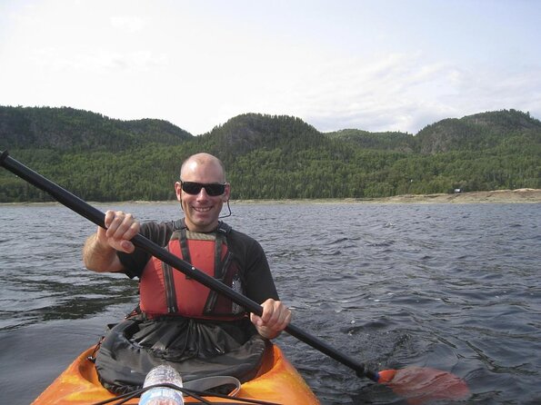 Québec City: Whale Watching Tour with Bus Transportation - The long road to Baie-Sainte-Catherine