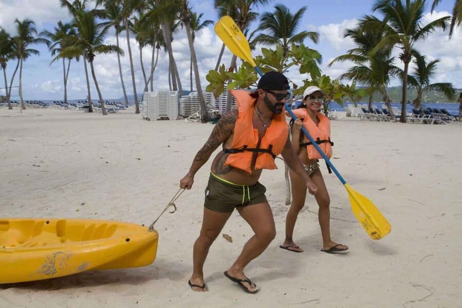 Samaná: Whale, Cayo Levantado, & Kayak in Samaná Bay Tour - Is the low listed price good value?