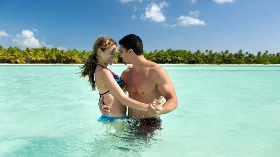 Samana Whale watching and Bacardi Island from Punta Cana - A Dominican buffet before the afternoon stops