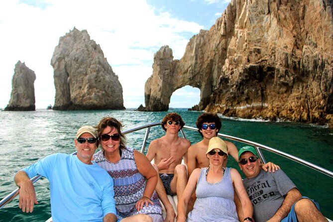 Snorkeling and whale watching Tour in Cabo - Neptune’s Finger and colorful fish