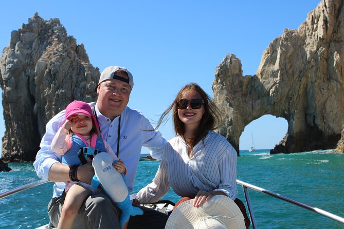 Sunrise Whale Watching boat tour with marine biologist - Who will enjoy this Cabo boat trip most