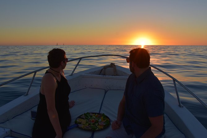 Sunset Whale Cruise in Cabo San Lucas - Getting there and planning the evening