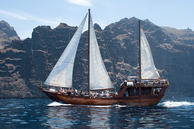 Tenerife : Whales and Dolphins with Food and Bath in Los Gigantes - What lunch includes on the boat