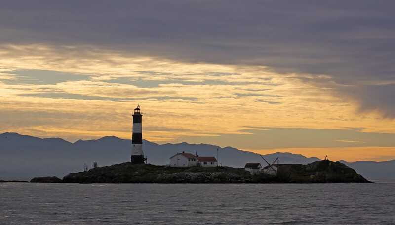 Victoria: Sunset Whale Watching Tour on an Open Scarab Boat - The view across the Salish Sea