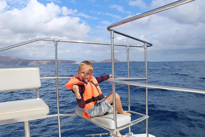 Whale Watching Catamaran Cruise with Transfer, Buffet by MC - Setting out from Puerto Colón