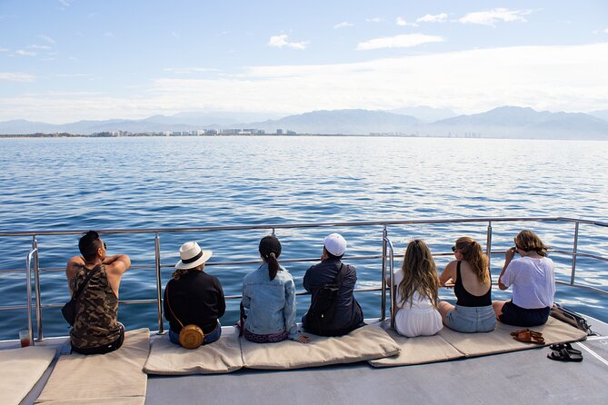 Whale Watching Cruise In Puerto Vallarta & Nuevo Vallarta - Breakfast, lunch, and the international bar
