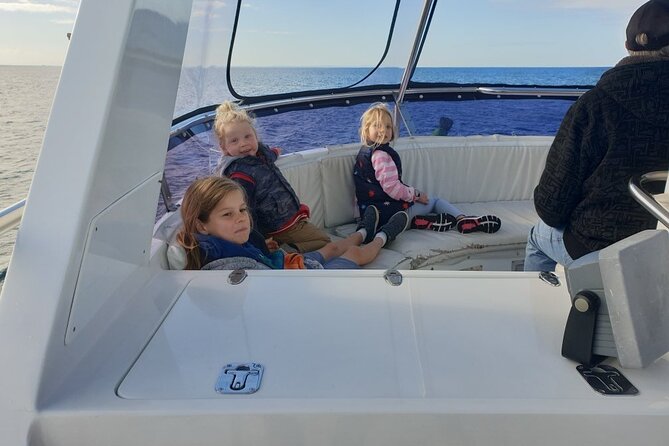 Whale Watching from Augusta in Western Australia - The two-hour search for humpback whales