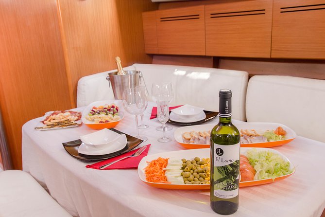 Whales & Dolphins watching in exclusive sailboat - Sandwiches, drinks, and a relaxed boat rhythm