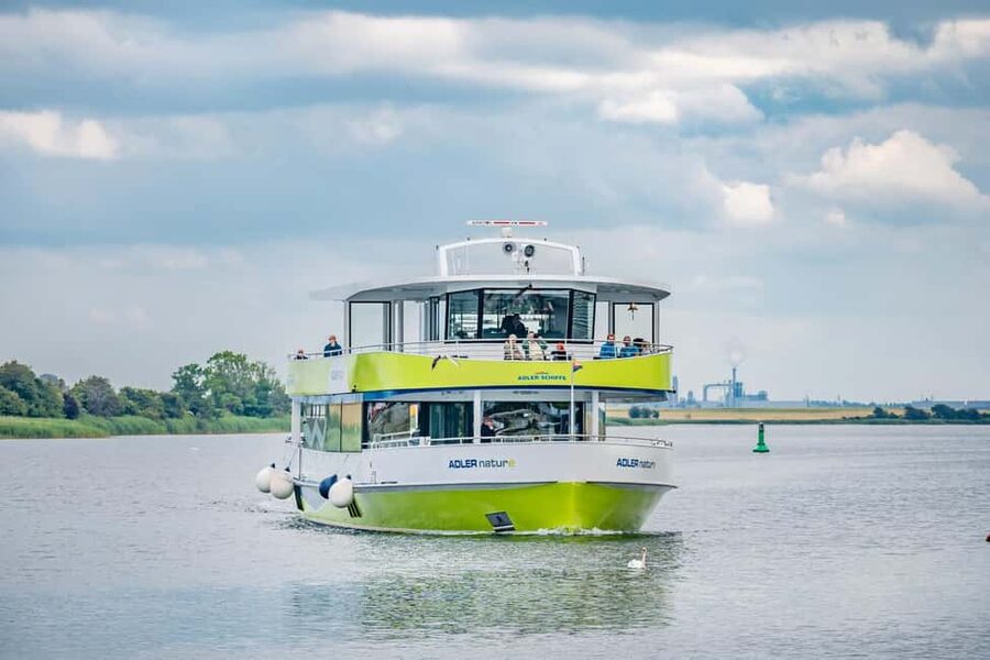 Wismar: Electric Boat Tour past Whale Island with Poel Stop - Passing protected Walfisch Island